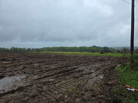 3rd image of 5271 Crane Rd