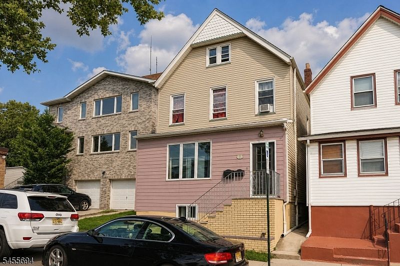1st image of 100 Maple St