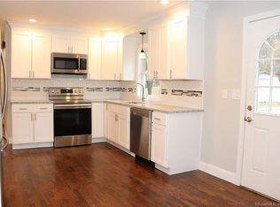 7 Stiles Rd, Southbury, CT 06488