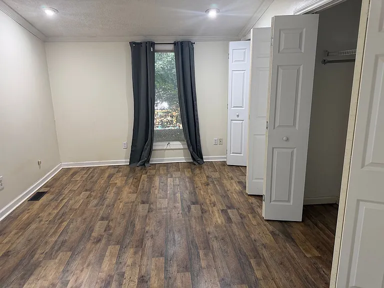 704 Stuffle St — Photo 15