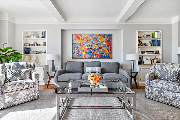 Rented by Compass | media 18