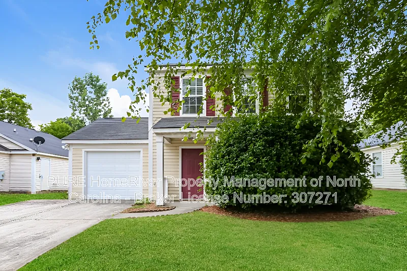 3 bed, 3.0 bath, 1424 sqft, $1,795 — Photo 1