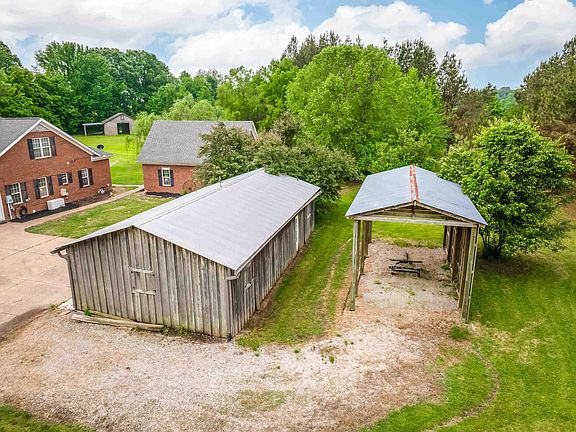 3rd image of 1095 Culbreath Rd