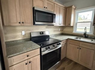 21 Jones St, Fall River, MA 02720