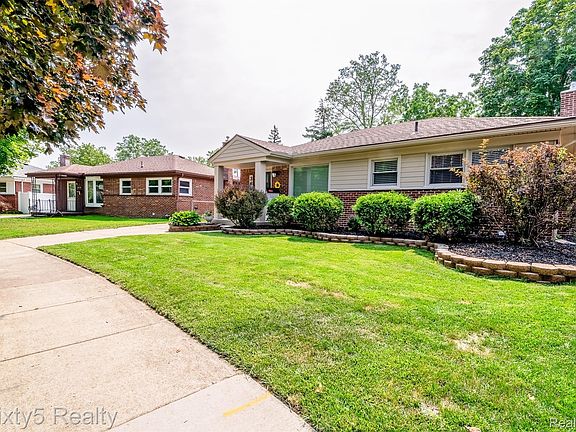 2nd image of 3655 S Longmeadow Rd