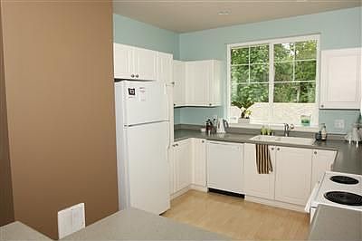 5th image of 16125 Juanita Woodinville Way NE Unit 1717