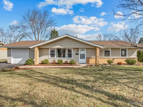 1618 W Weathersfield Way, Schaumburg, IL 60193