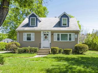24 Grover St, Walpole, MA 02081