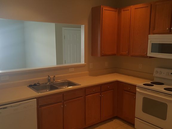 5th image of 415 Dorothy Dr