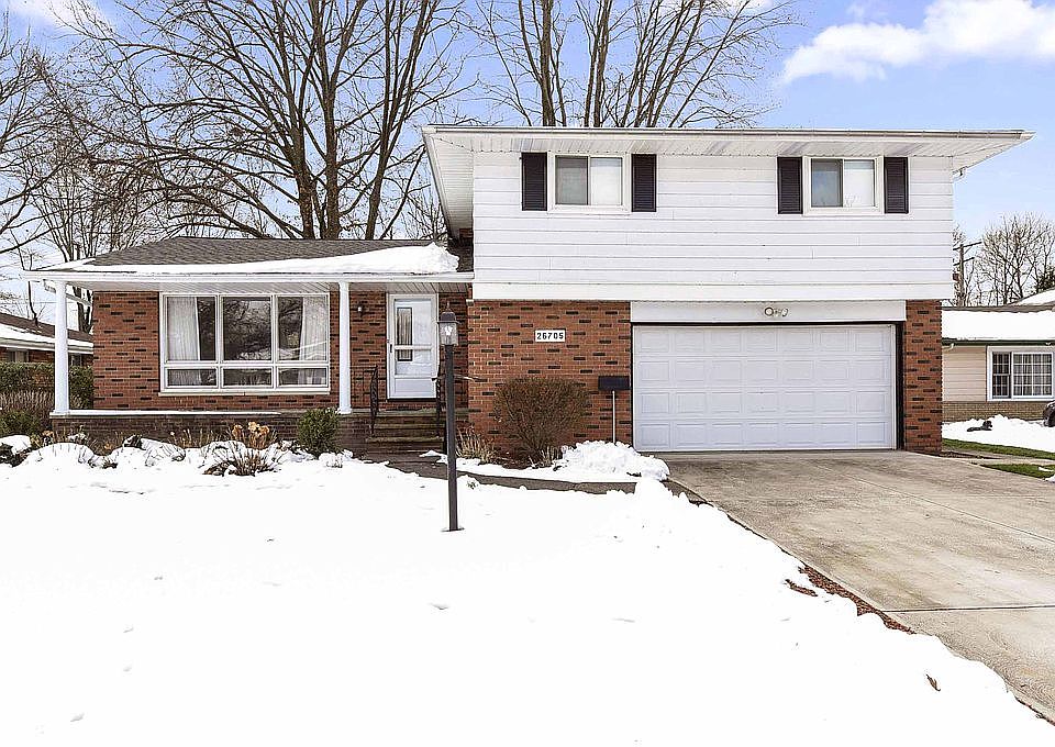 1st image of 26705 Leenders Ln