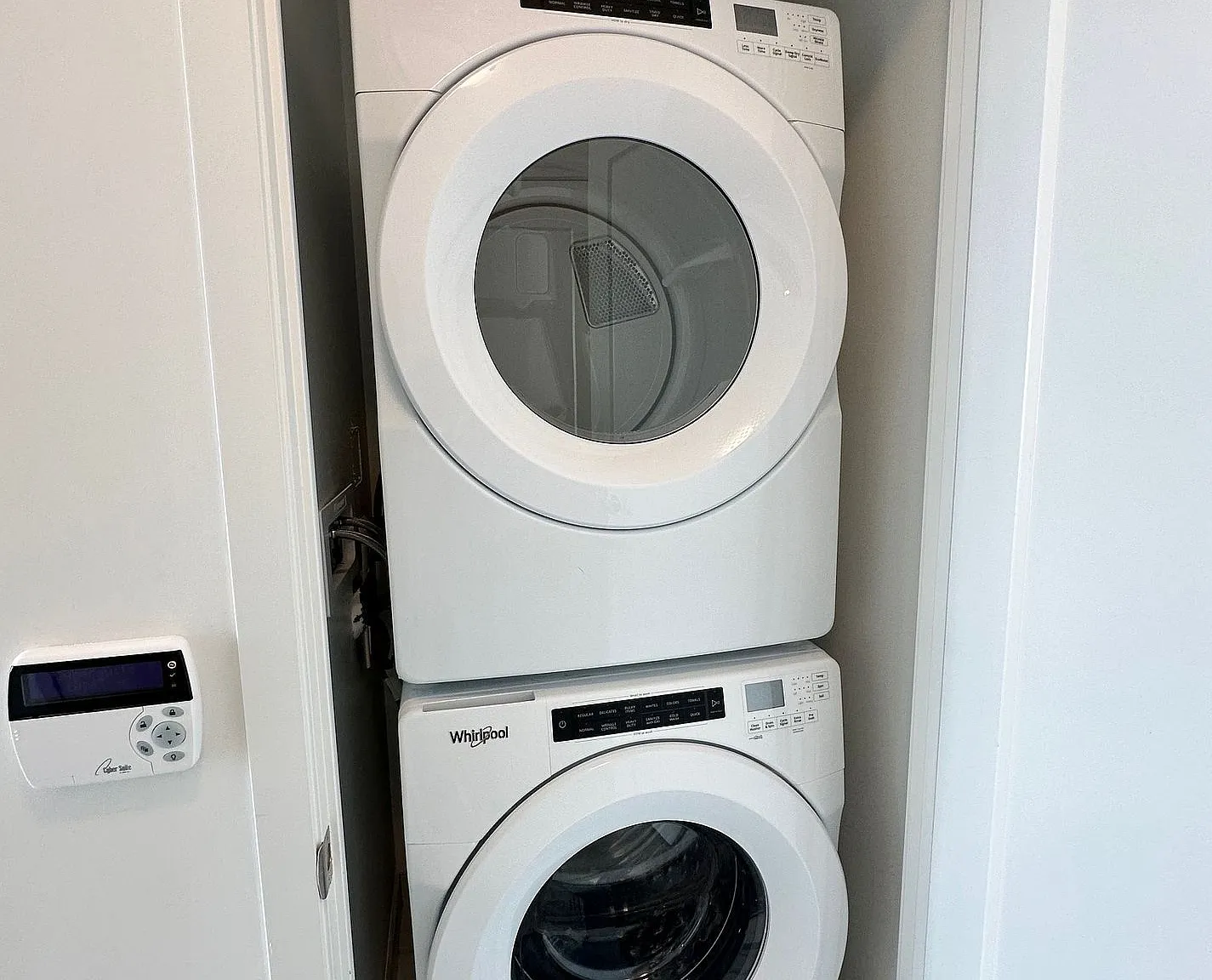 2 bed, $2,700 — Photo 3
