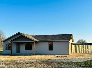 2000 Eagle Dr, Newport, AR 72112