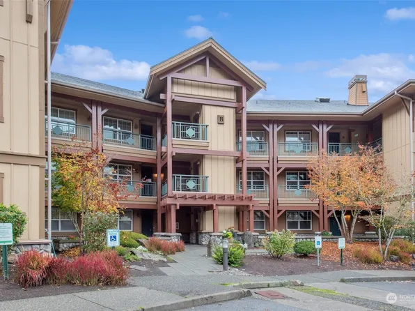 1000 Cabin Creek Lane SW #B302, Issaquah, WA 98027