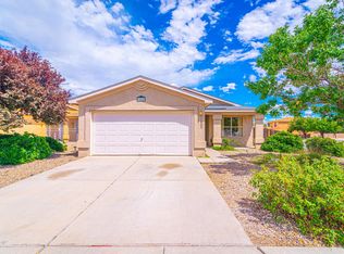 1020 Chuckar Dr SW, Albuquerque, NM 87121