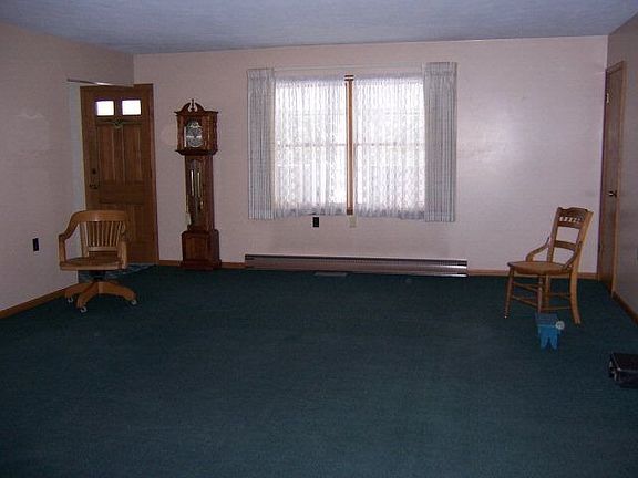 2nd image of 788 Laura Dr