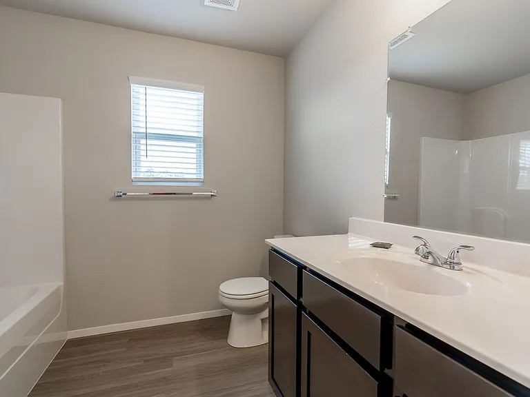 1721 Forest Dr — Photo 17