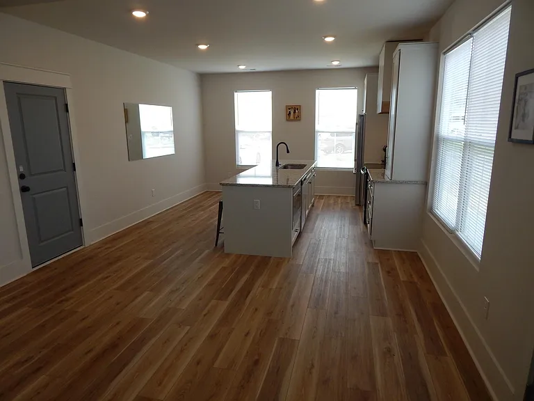 233 Marshland Ln — Photo 7