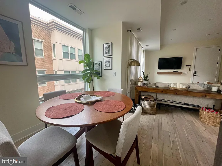 2547 Grays Ferry Ave #3 — Photo 8