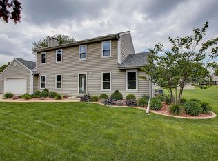 S104W21004 Cindy Dr, Muskego, WI 53150