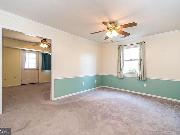 5th image of 207 Hickory Dr