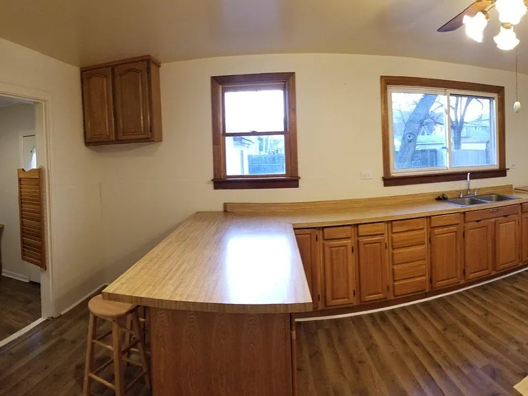 822 Wright St — Photo 4