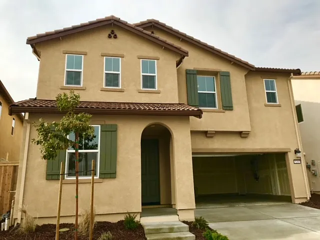 5201 Ballard Bluff Way — Photo 1