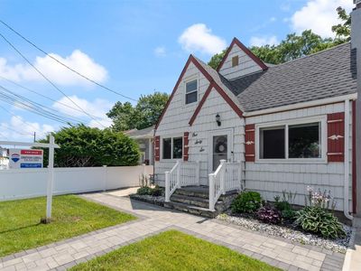 166 Robinwood Avenue, Hempstead, NY, 11550