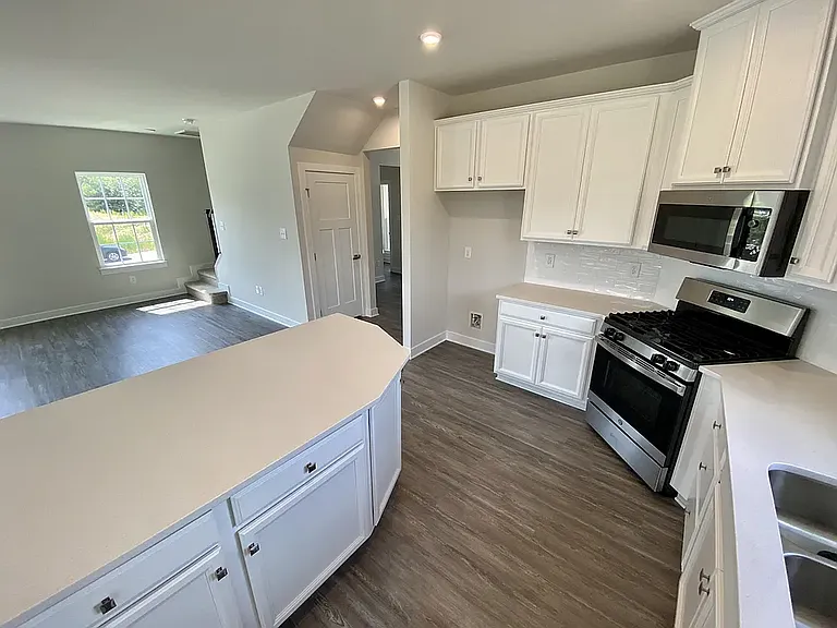 4701 Manor Crossing Pl — Photo 7