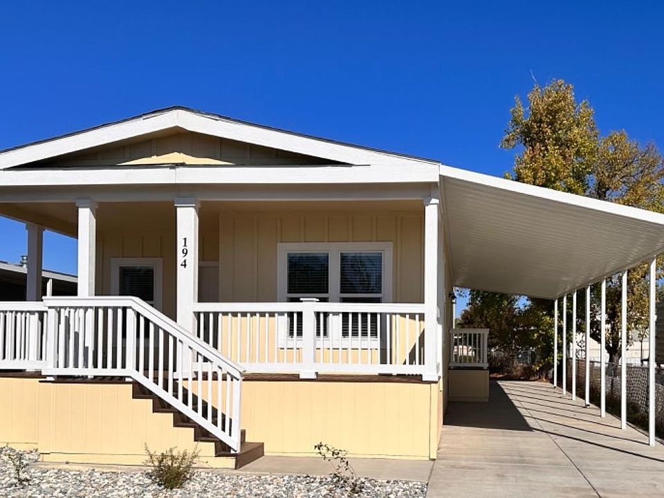 1st image of 194 Village Cir #194