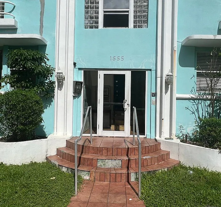 1555 Pennsylvania Ave #107