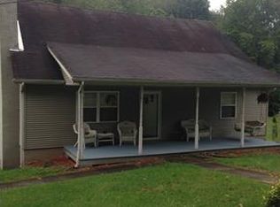 515 Lick Branch Rd, Charleston, WV 25312