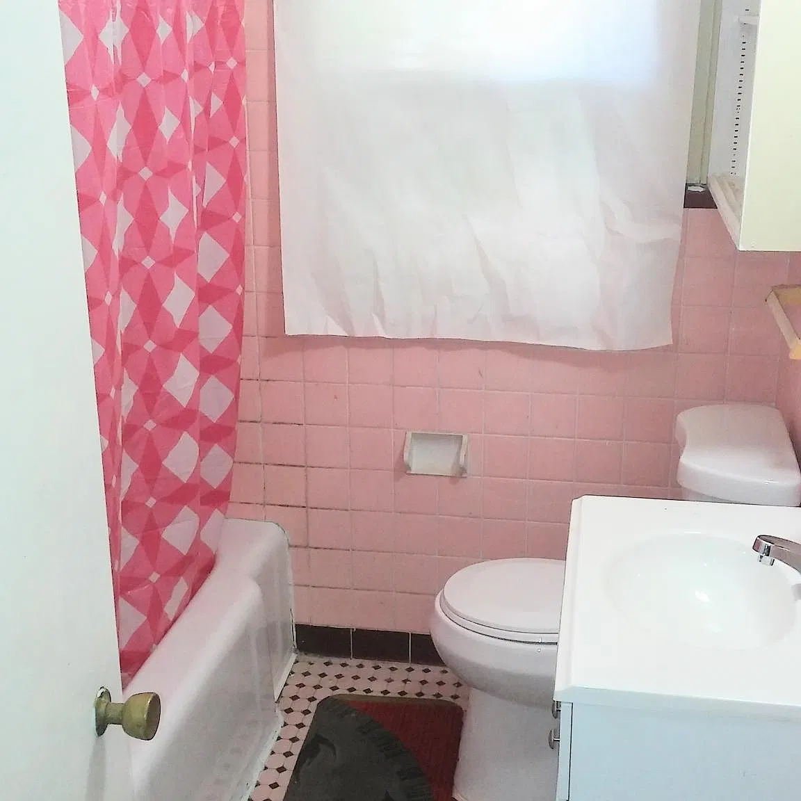 3 bed, 1000 sqft, $1,400 — Photo 4