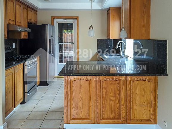 3rd image of 640 Plomosa Ct