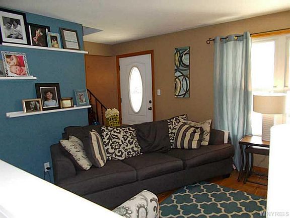 4th image of 134 Danbury Dr