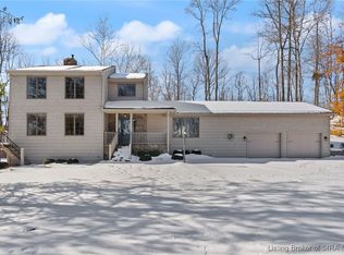 9237 Starlight Rd, Floyds Knobs, IN 47119