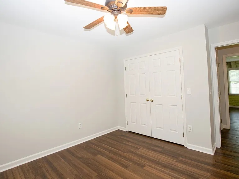184 Olde Farm Rd — Photo 34