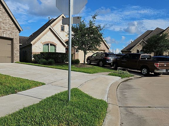 3rd image of 13804 Granite Manor Ln