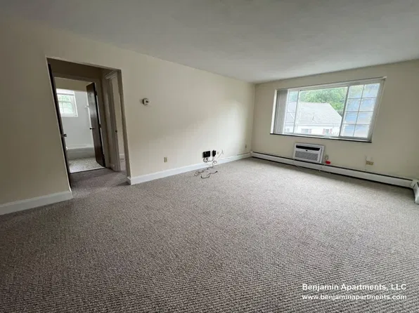 8 Brattle Dr, Arlington, MA