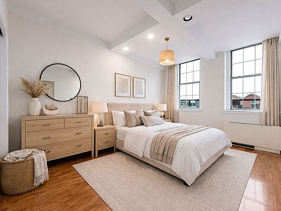 3rd image of 45-02 Ditmars Blvd #126