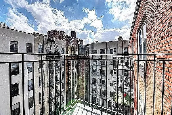 Rented by REAL New York | media 5