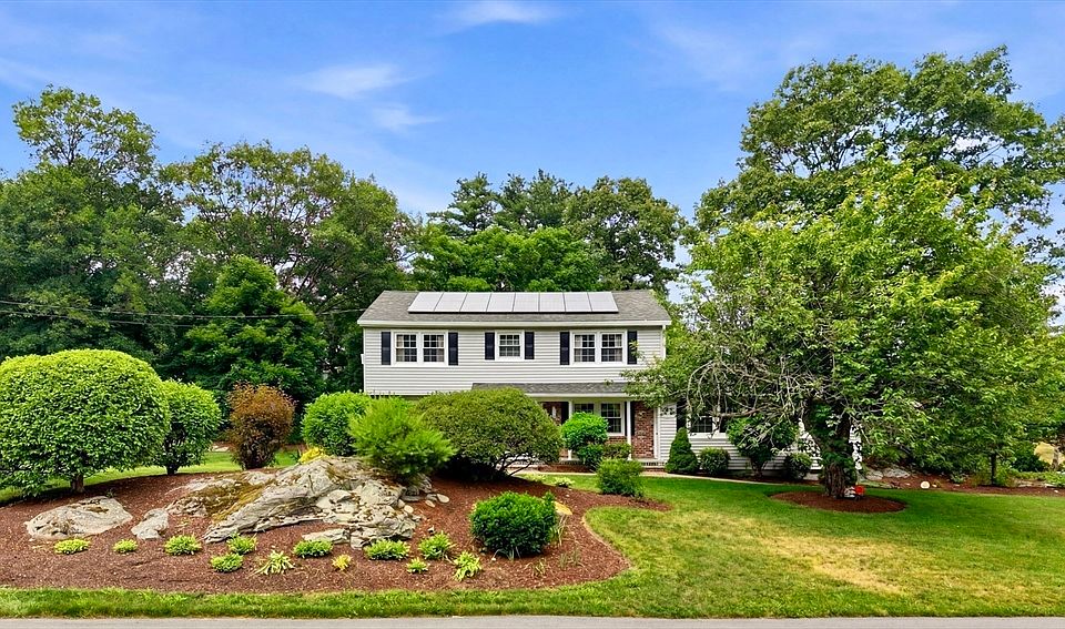 1st image of 9 Sparhawk Dr