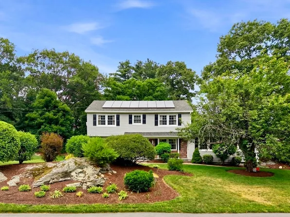 9 Sparhawk Dr, Burlington, MA 01803