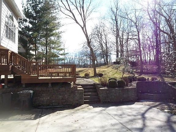 3rd image of 5749 Farhaven Ln