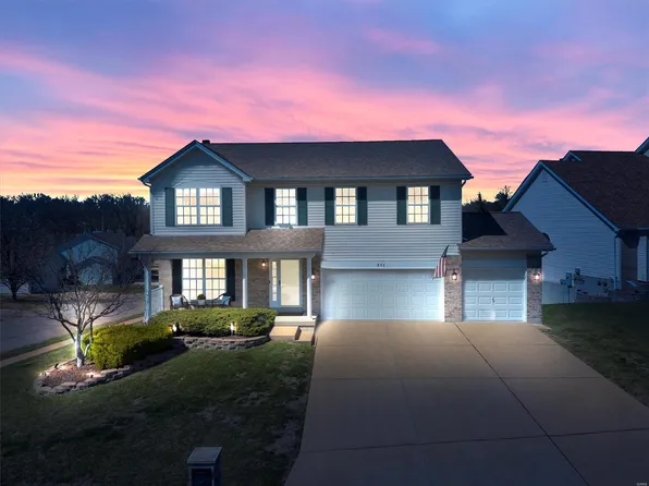 851 Oak Mill Ln, Imperial, MO 63052
