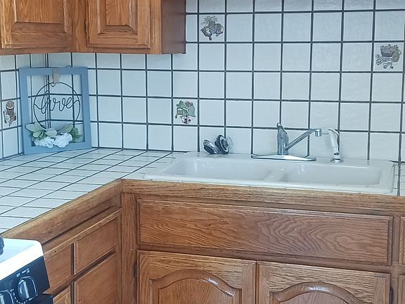 2nd image of 2902 Broadway St APT 5