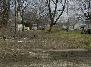 153 5th St SW, Linton, IN 47441