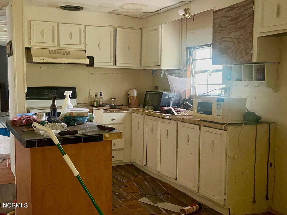 2nd image of 70 Windcrest Lane