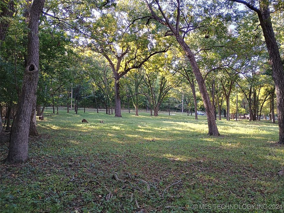 1st image of 17345 Redbud Dr