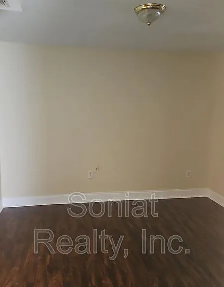 6210 Lincoln Beach Blvd #C — Photo 5