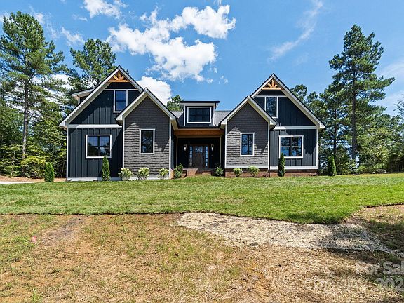 2nd image of 5681 Windward Ln